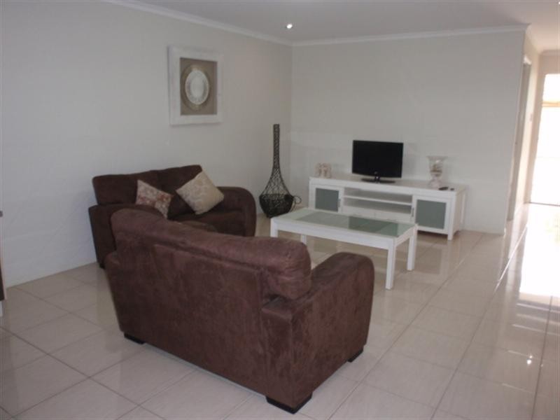 9/16 Riverview Street, Emerald QLD 4720