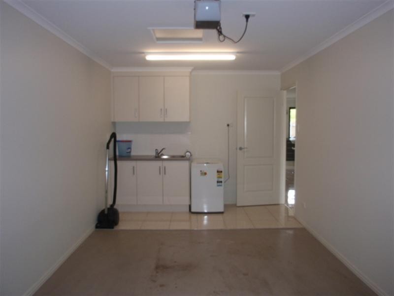 9/16 Riverview Street, Emerald QLD 4720