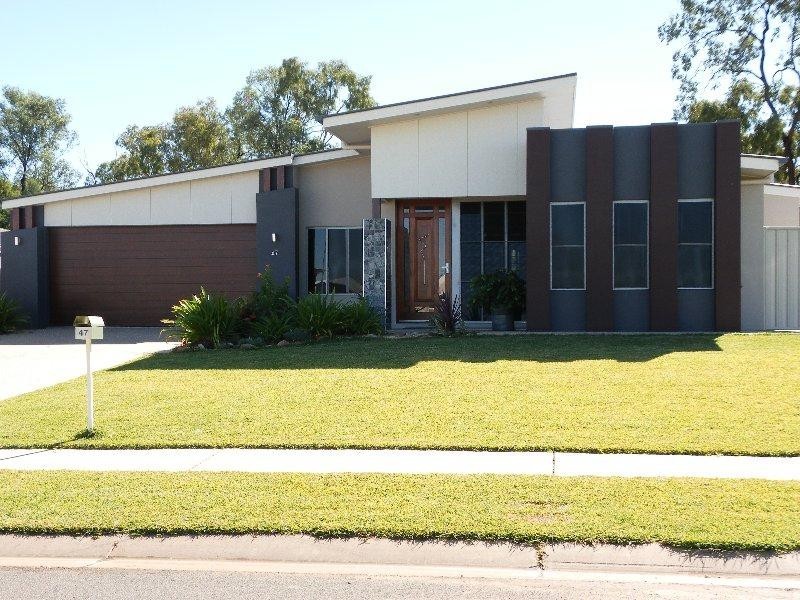 47 Newman Drive, Emerald QLD 4720