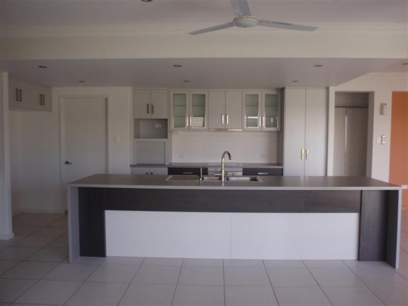 47 Newman Drive, Emerald QLD 4720