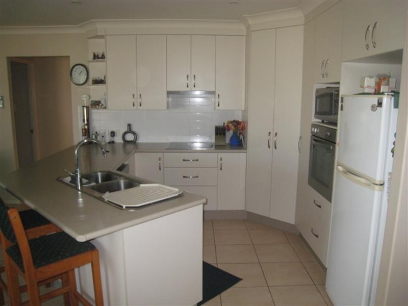 25 Mayfair Drive, Emerald QLD 4720
