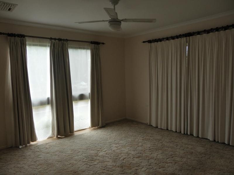 114 Harris Street, Emerald QLD 4720