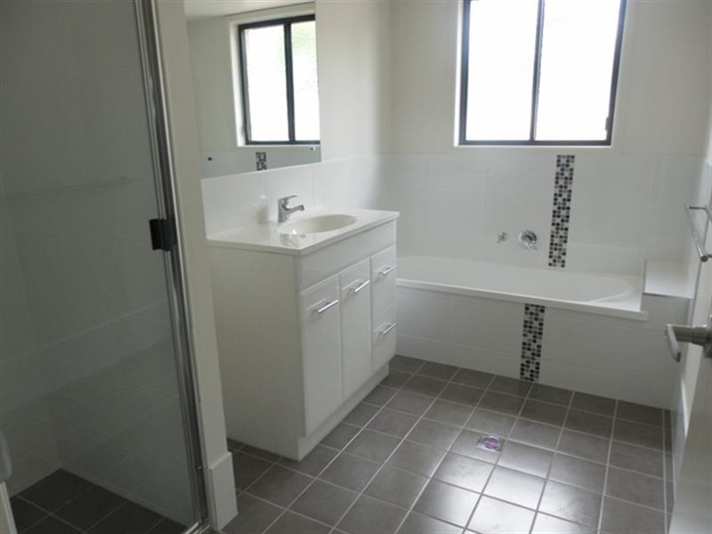 38 Wright Street, Emerald QLD 4720