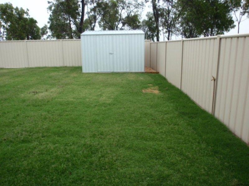 38 Wright Street, Emerald QLD 4720