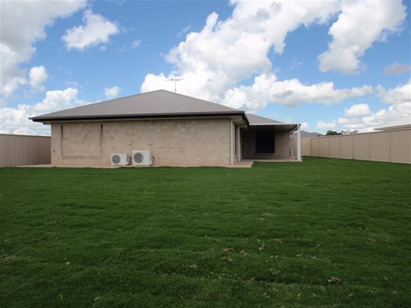 71 Blue Gum Drive, Emerald QLD 4720