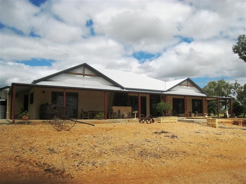 Capella QLD 4723