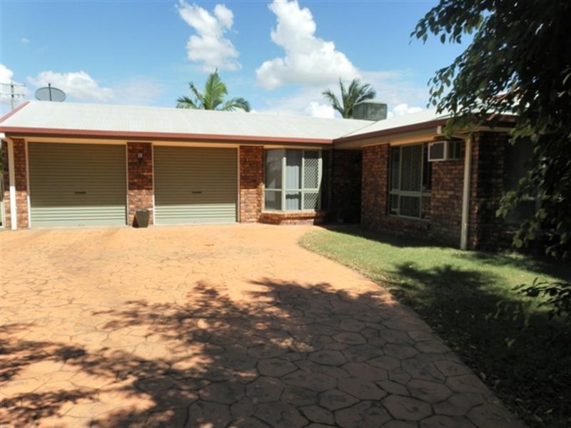1 Kurrajong Close, Emerald QLD 4720