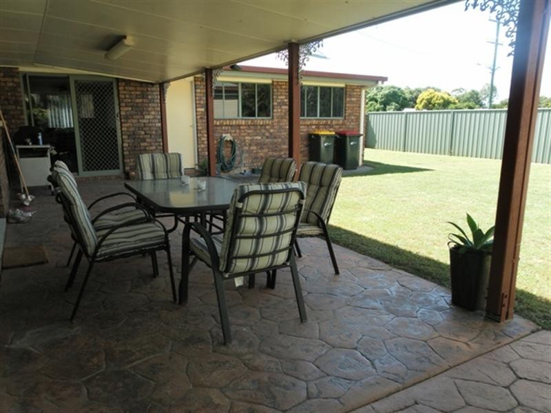 1 Kurrajong Close, Emerald QLD 4720