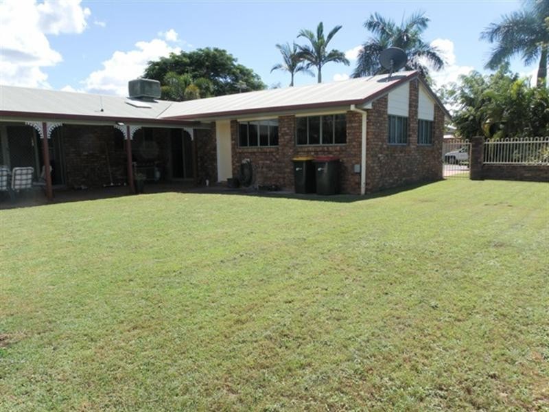 1 Kurrajong Close, Emerald QLD 4720