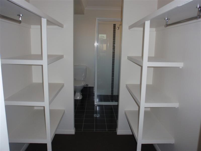 5 Highlands Court, Emerald QLD 4720