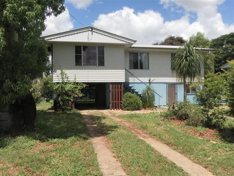 9 Kurrajong Street, Blackwater QLD 4717