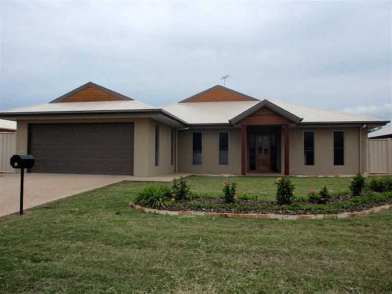 13 Blue Gum Drive, Emerald QLD 4720