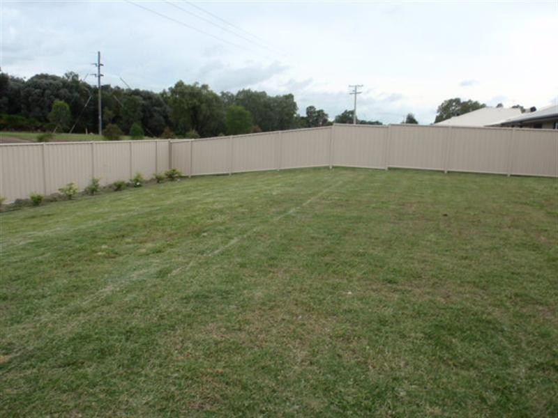 13 Blue Gum Drive, Emerald QLD 4720