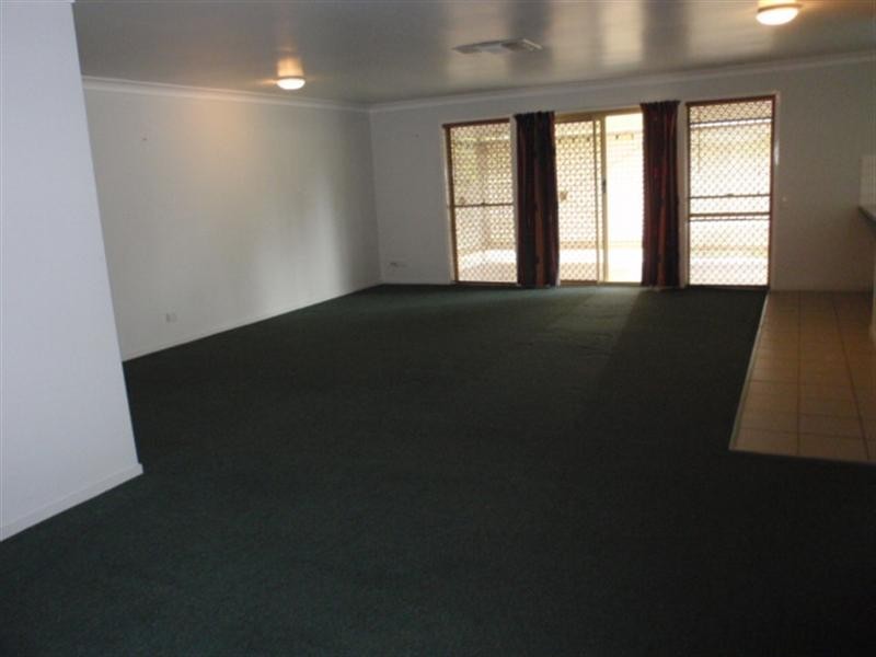 39 Crinum Crescent, Emerald QLD 4720