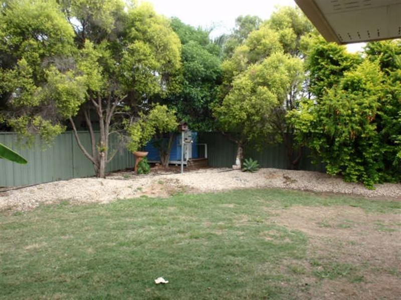 39 Crinum Crescent, Emerald QLD 4720