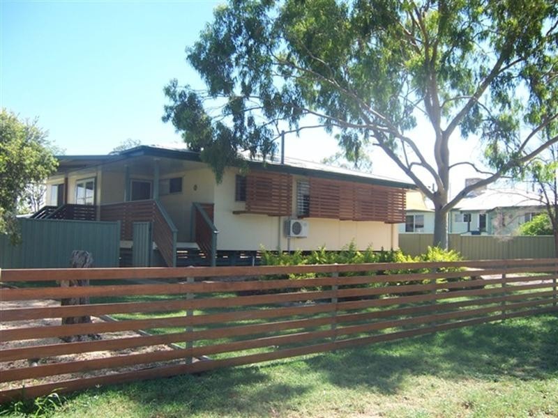 57 Wattle Street, Blackwater QLD 4717