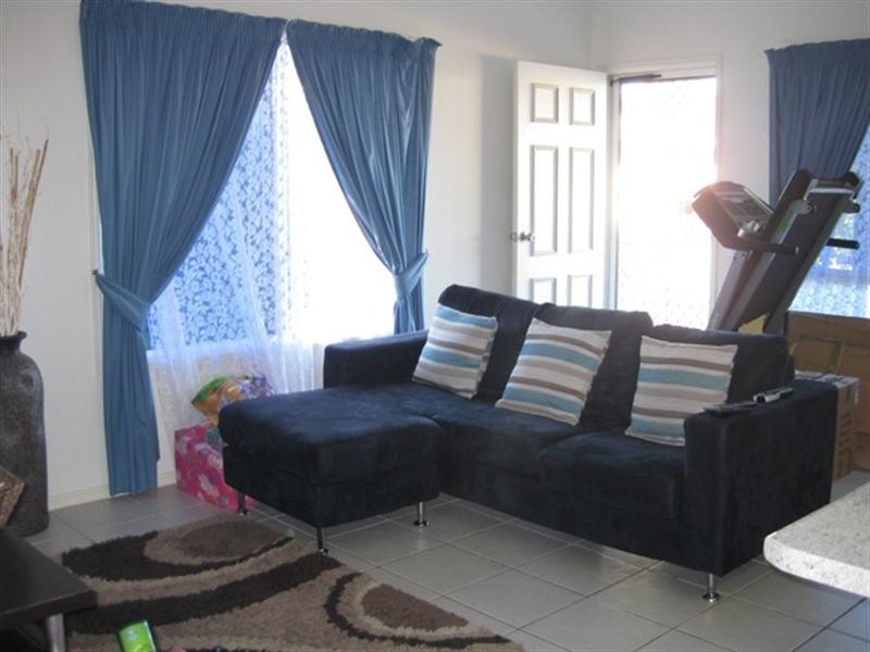 2 Poinciana Drive, Emerald QLD 4720