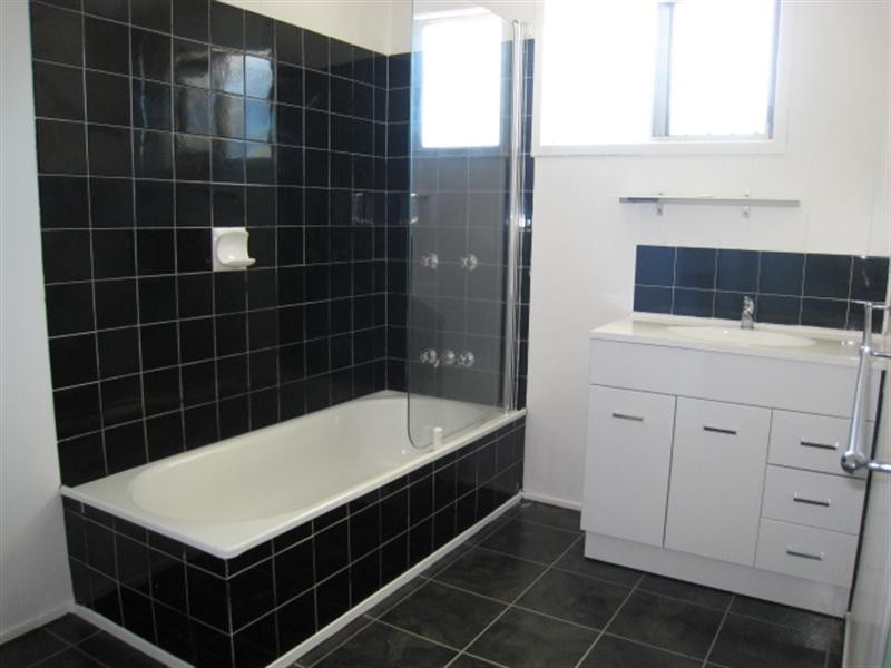 39 Harris Street, Emerald QLD 4720