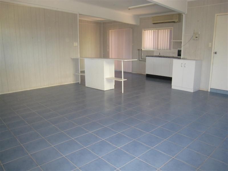 39 Harris Street, Emerald QLD 4720