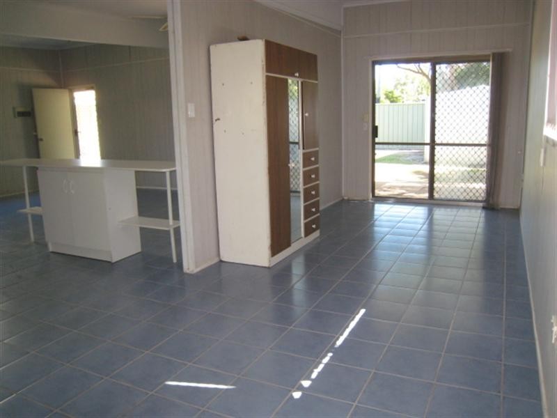 39 Harris Street, Emerald QLD 4720