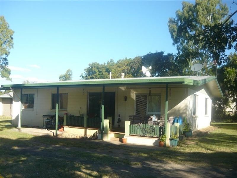 30 Cairdbeign Street, Springsure QLD 4722