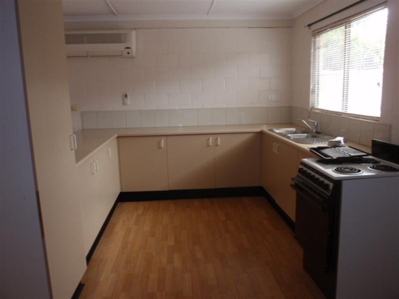 69 Esmond Street, Emerald QLD 4720