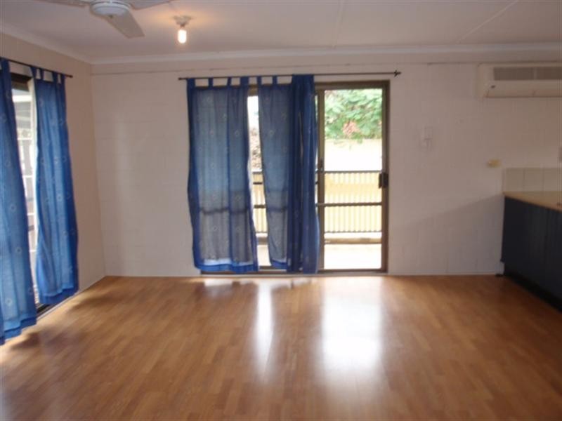 69 Esmond Street, Emerald QLD 4720