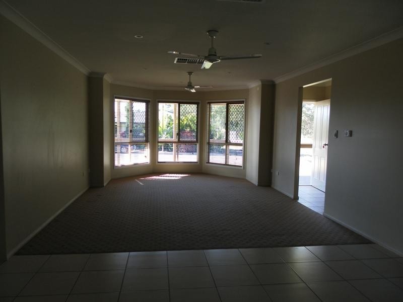 10 Clark Drive, Emerald QLD 4720