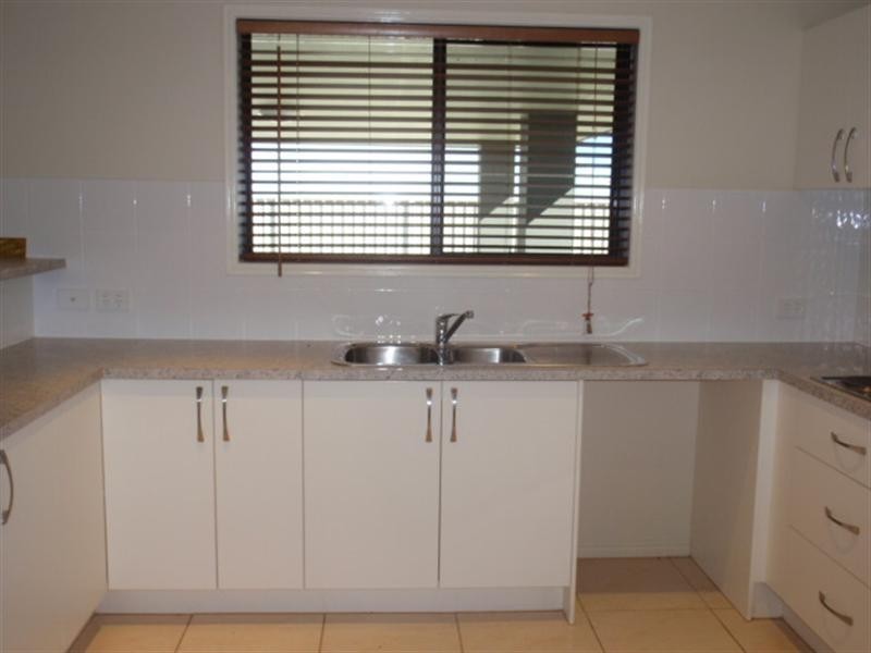 14 Pressler Road, Emerald QLD 4720