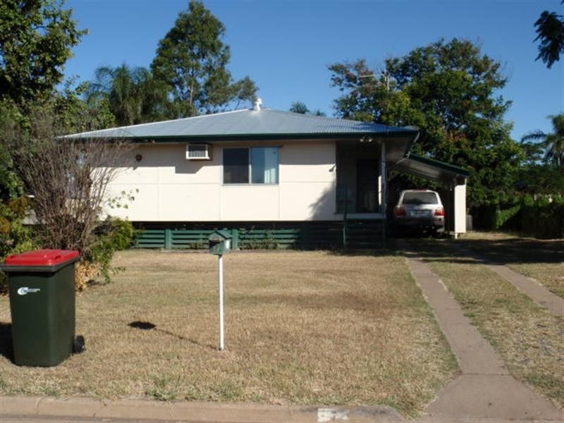 7 Mangrove Street, Blackwater QLD 4717