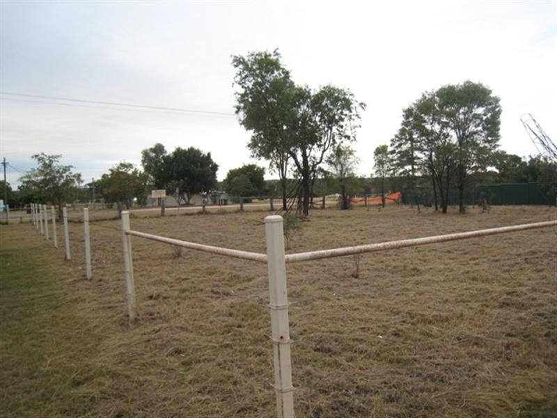 985 Rubyvale Road, Sapphire QLD 4702