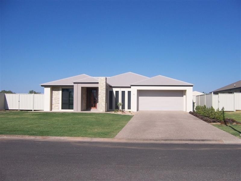 6 Blue Gum Drive, Emerald QLD 4720