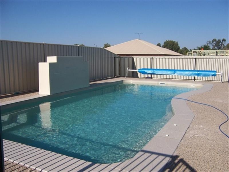 6 Blue Gum Drive, Emerald QLD 4720