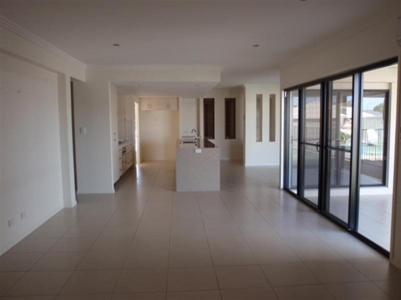 6 Blue Gum Drive, Emerald QLD 4720