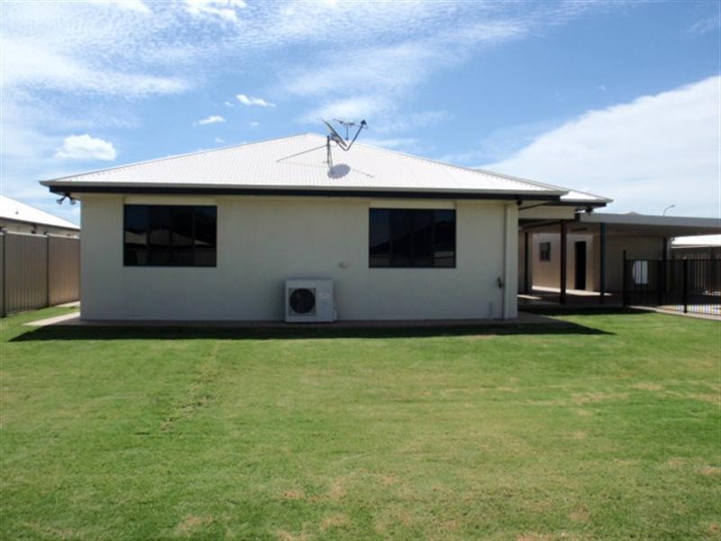 6 Blue Gum Drive, Emerald QLD 4720