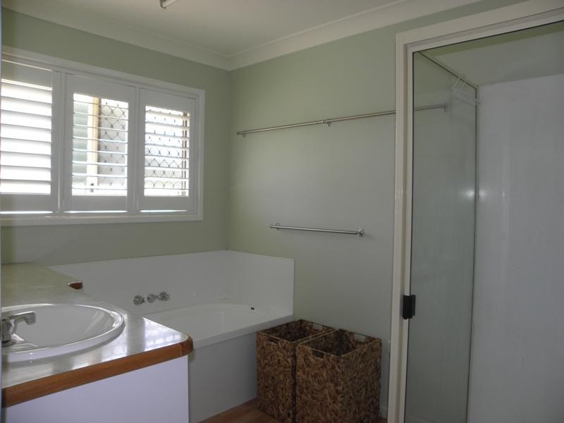 8 Stephanie Court, Emerald QLD 4720