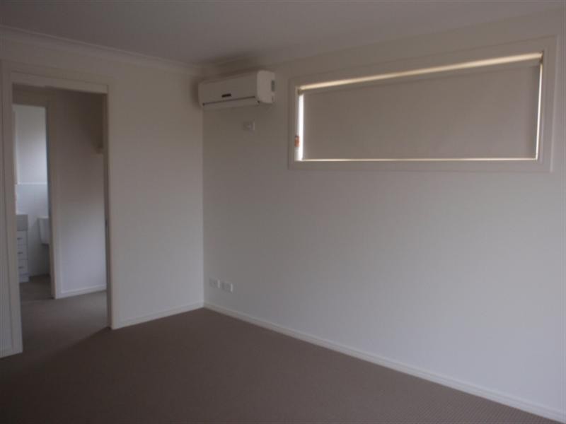 8 Berthun Street, Emerald QLD 4720