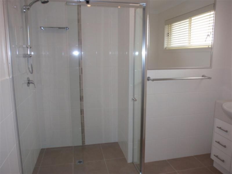 8 Berthun Street, Emerald QLD 4720