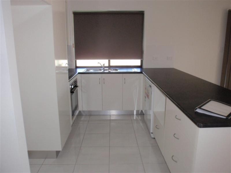 4/38 Long Street, Emerald QLD 4720