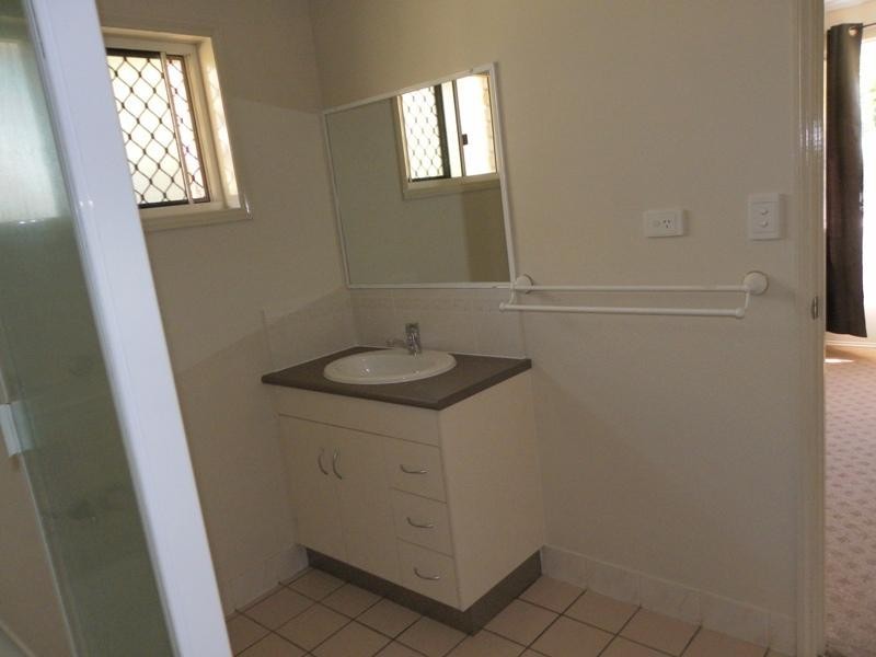 15 Louisa Court, Emerald QLD 4720
