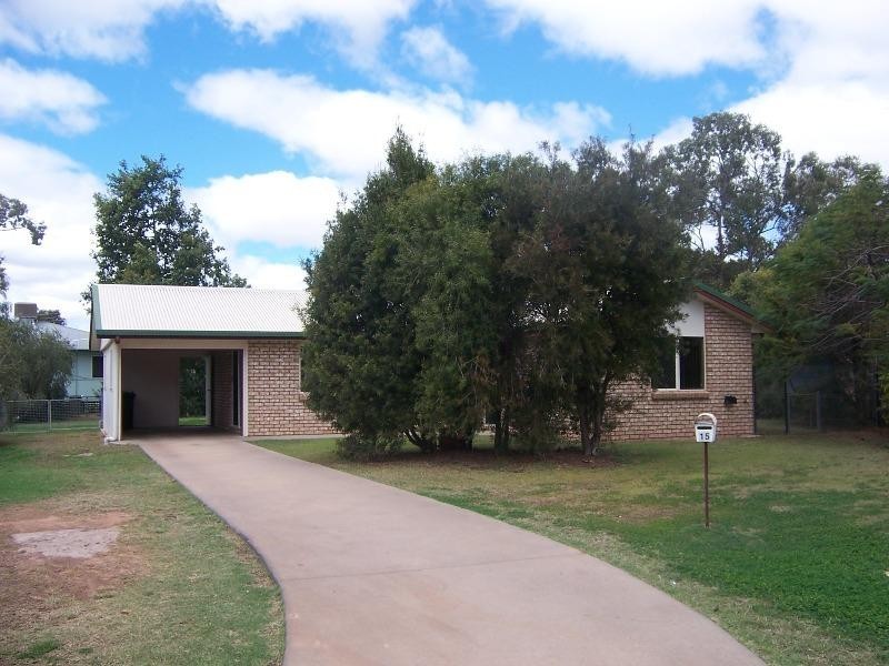 15 Louisa Court, Emerald QLD 4720