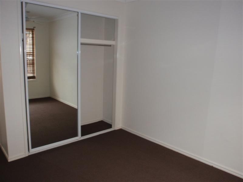 16 Jeppesen Drive, Emerald QLD 4720