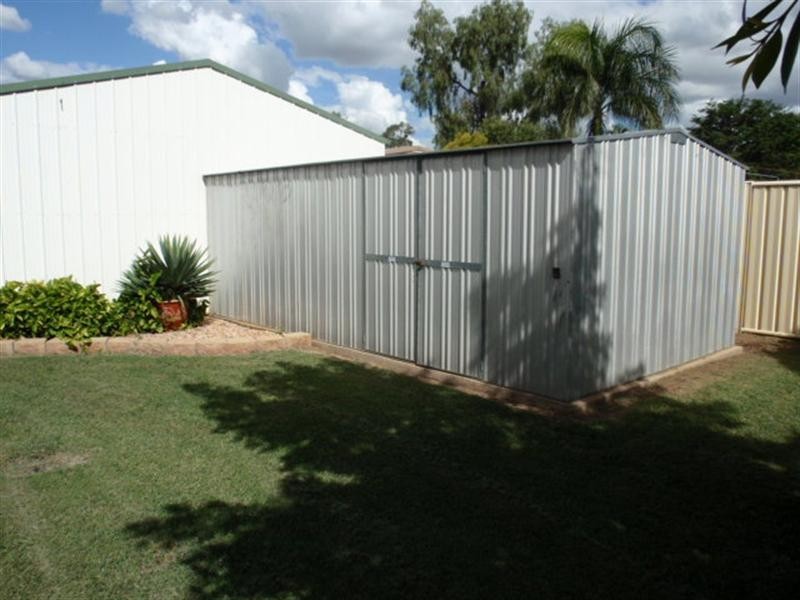 101 Roberts Street, Emerald QLD 4720