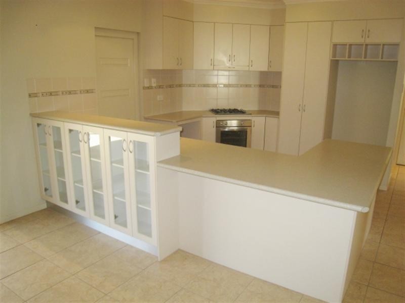 3 Chandon Court, Emerald QLD 4720