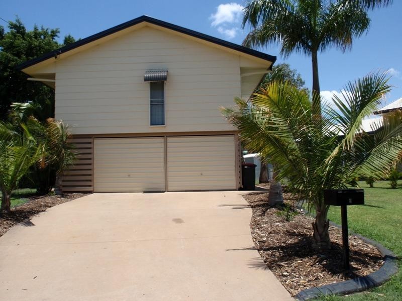 11 Roseanne Road, Emerald QLD 4720