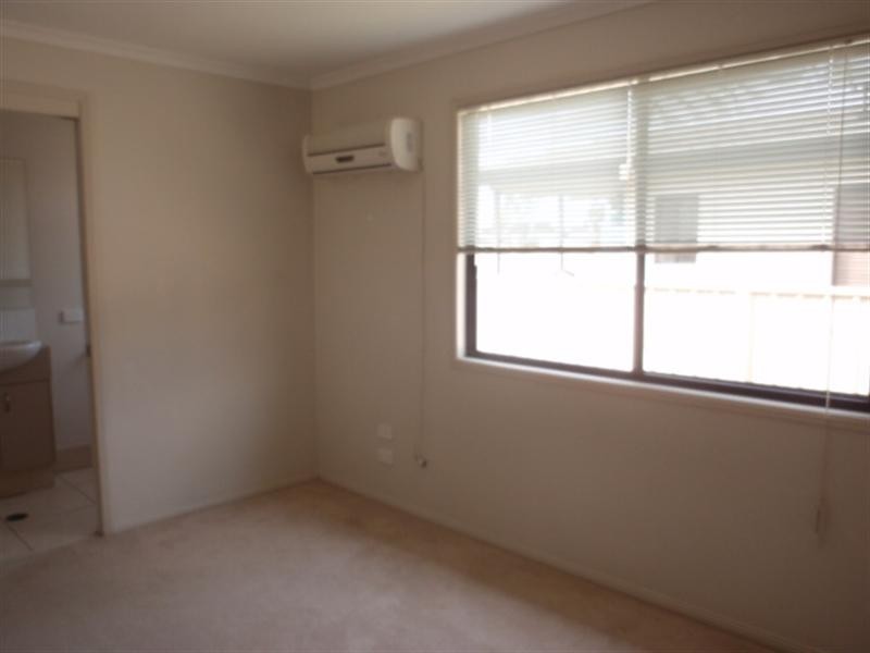 1/23 Callaghan Street, Emerald QLD 4720