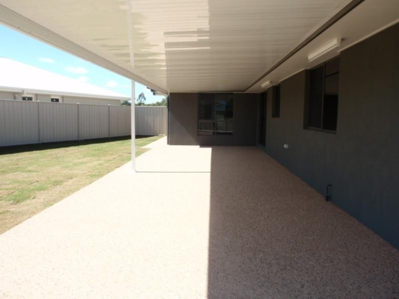 7 Blue Gum Drive, Emerald QLD 4720