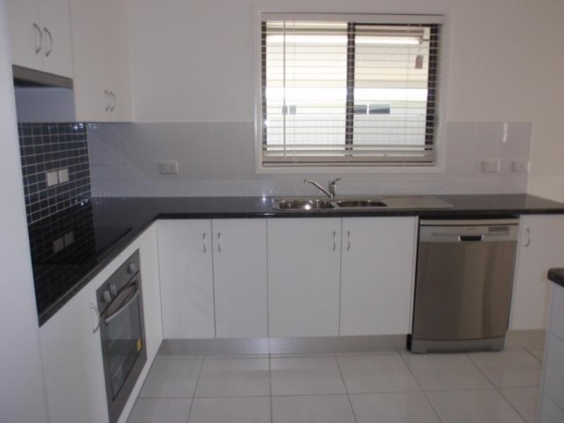 7 Blue Gum Drive, Emerald QLD 4720