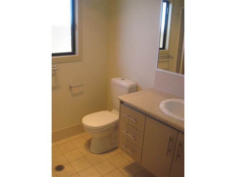 1/57 Jeppesen Drive, Emerald QLD 4720