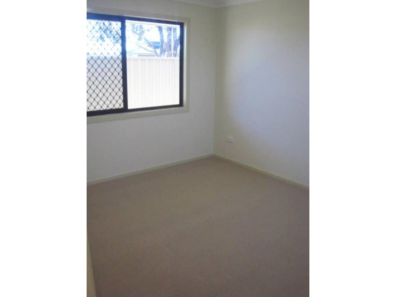 1/57 Jeppesen Drive, Emerald QLD 4720